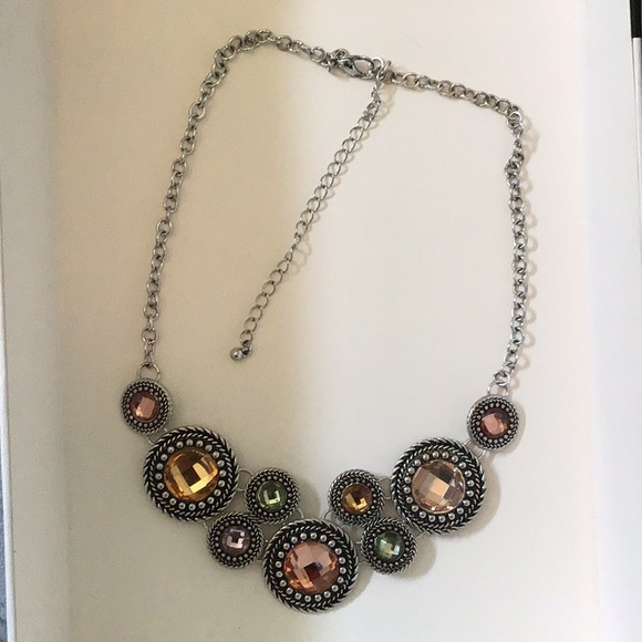 Premier Designs Chiffon Necklace - Picture 2 of 5